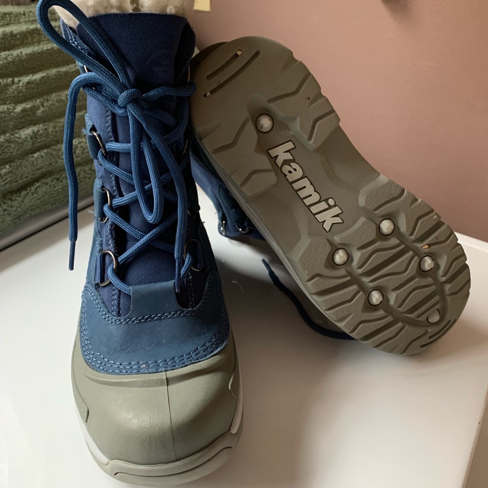 Kamik Navy and Taupe Winter Boots